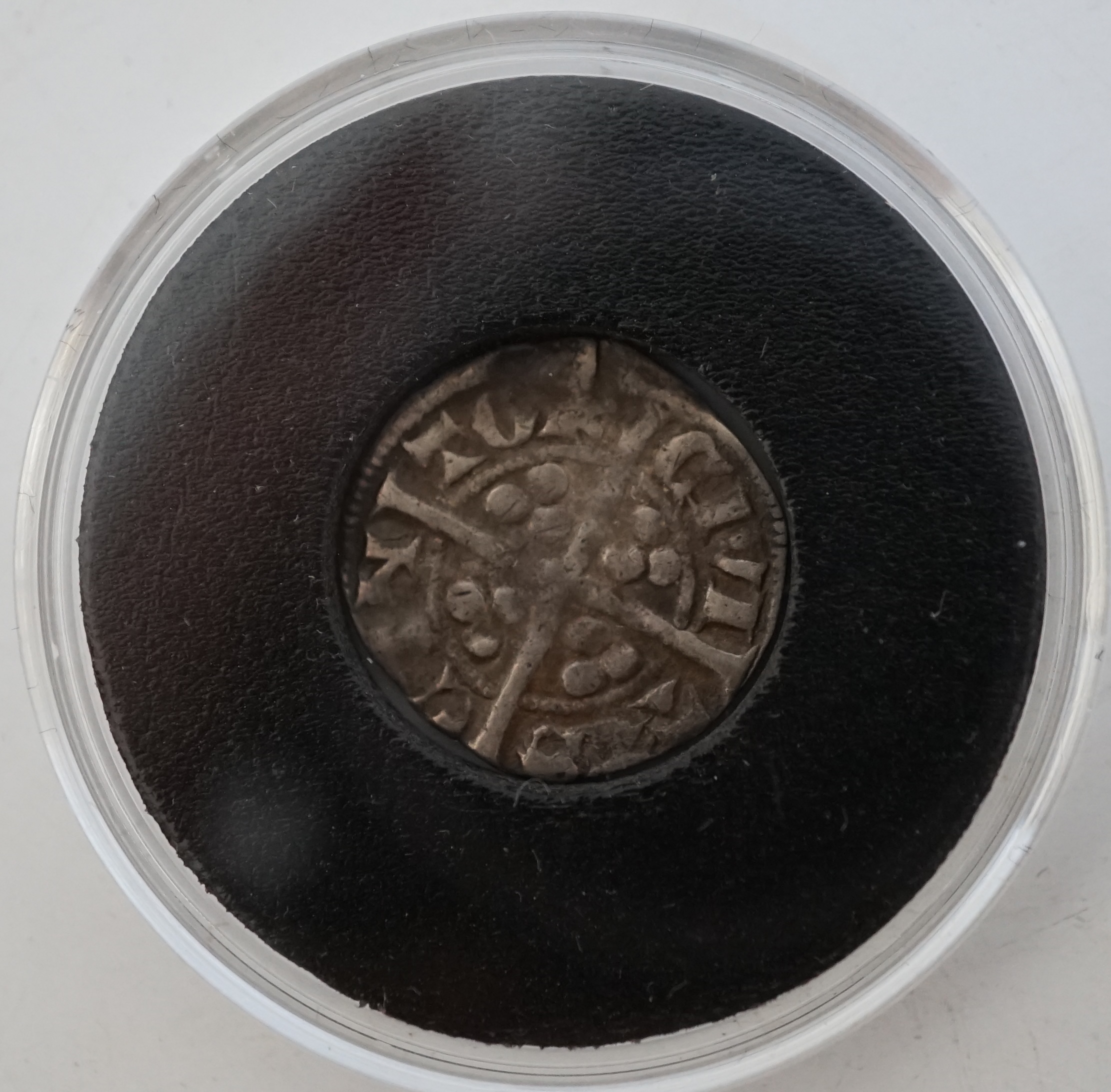 British hammered silver coinage, Edward I long cross silver penny (1272–1307), fine, in a Harrington and Byrne fitted case